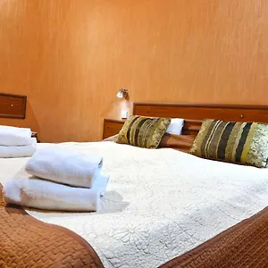 Pavo Tiflis